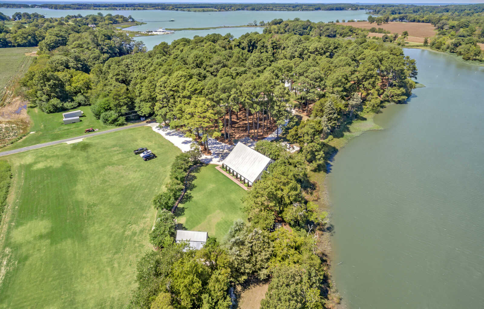 Listing of the Day: 20031 Oakland Farm Road (Vacation/Investment)