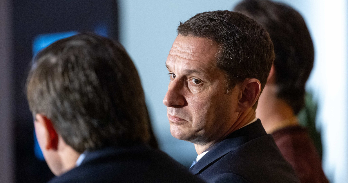 Lurie orders elimination of 500 City Hall positions amid budget deficit