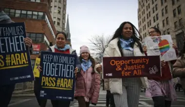 New York Lawmakers Propose $175 Million for Immigrant Legal Defense Programs