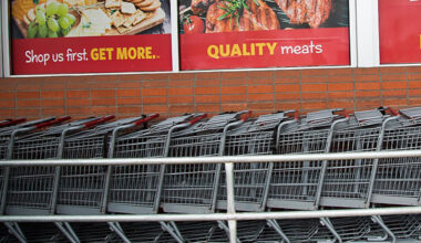 Anaheim Might Require Staffing at Self-Checkout Stands