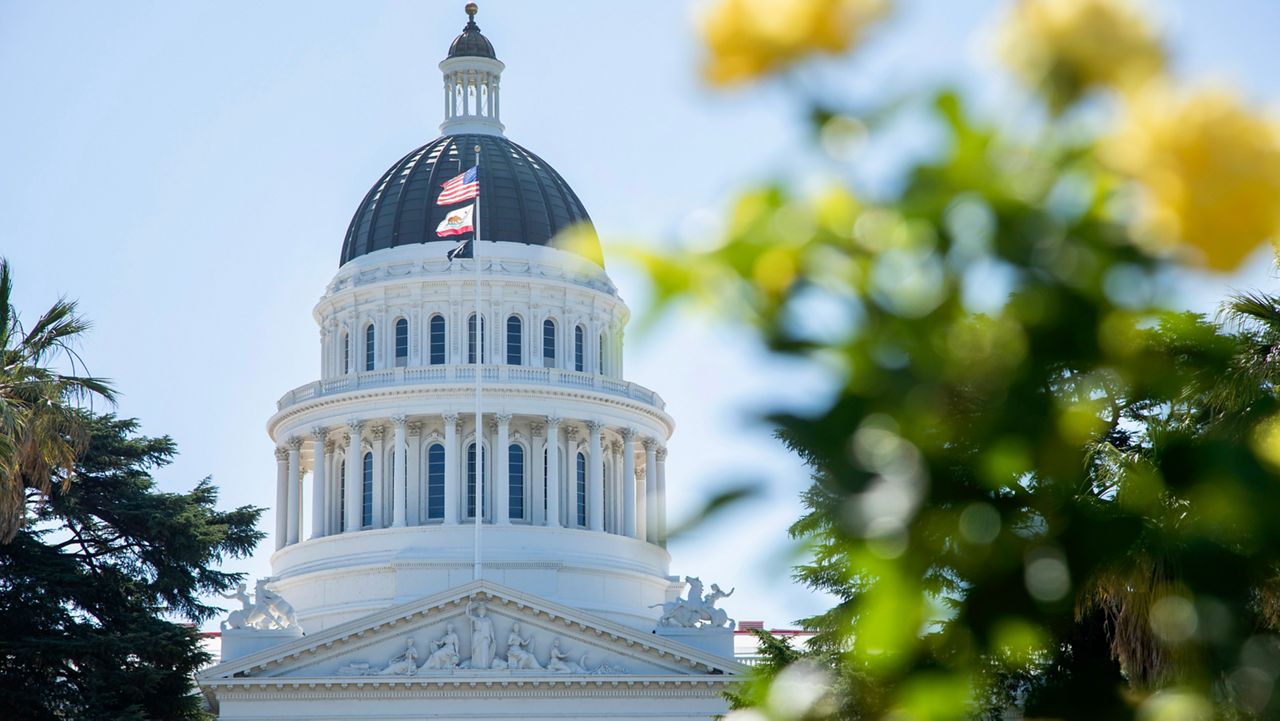 California State Capitol (Myung J. Chun / Los Angeles Times)