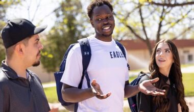 Report Urges California to Improve College Access