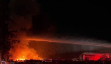 Crews contain fire involving large tires, vegetation in San Jose – NBC Bay Area