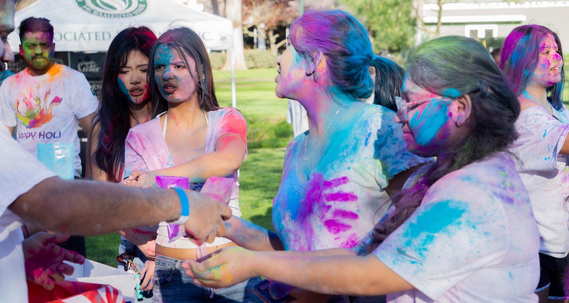 Gulal fills the air at Sac State Holi festival – The State Hornet