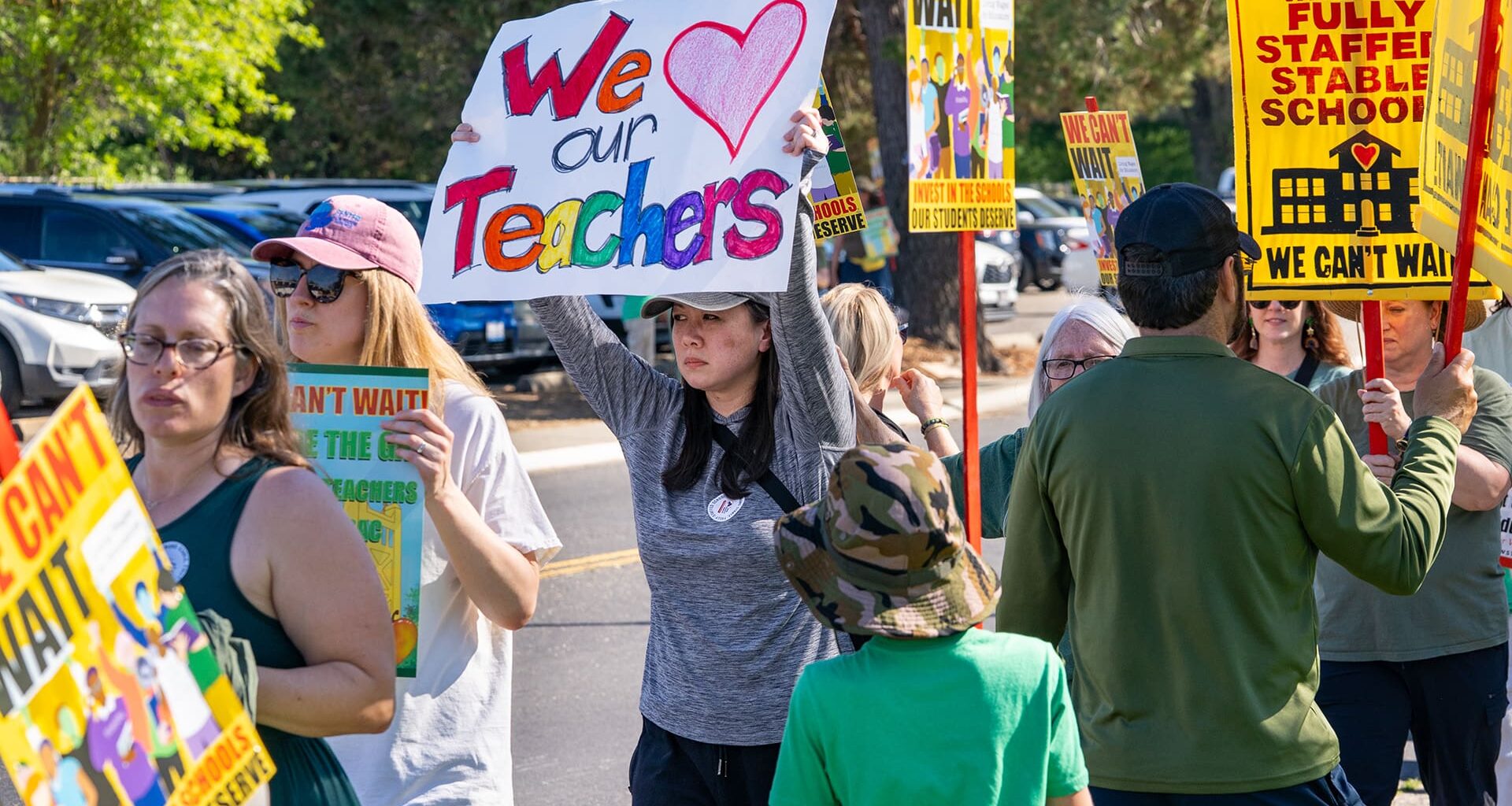West Sacramento teachers reach strike to avert strike