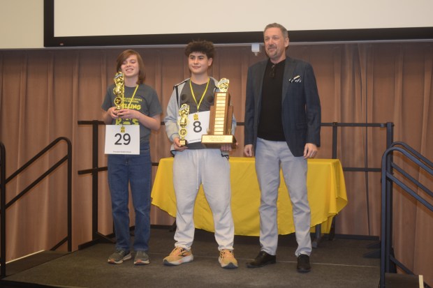 Winner Claudio Ardanese (8) and runner-up Jonathan Oatley (29) with Oakland ISD Superintendent Ken Gutman