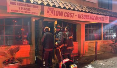 Arson fire guts Oakland insurance business; landmark restaurant spared