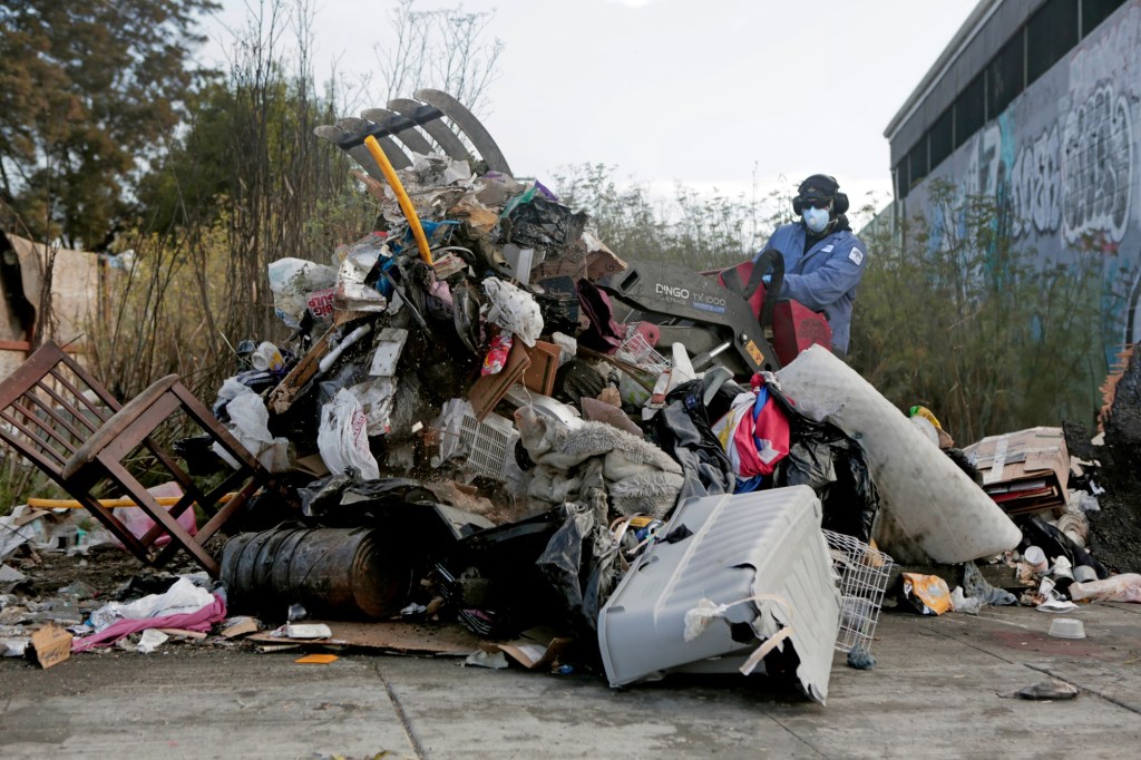 Oakland may raise penalties for illegal dumping amid broader state crackdown