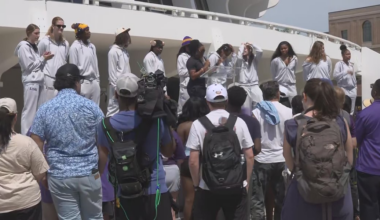 Fans send LSU Women’s Basketball team off to Sweet 16 in Sacramento