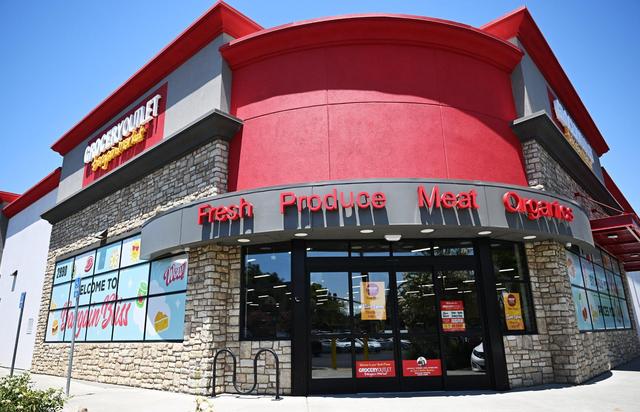 The Grocery Outlet located at Nees and Willow avenues, shown Tuesday, July 15, 2025 in Fresno.