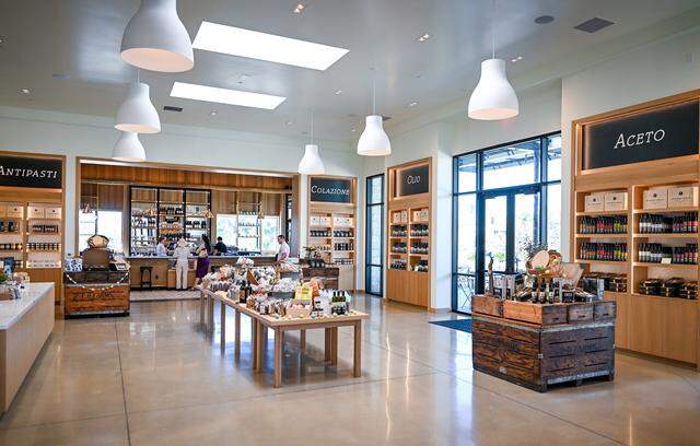 Il Caffè sits toward the back of Enzo's Table, a shop that offers estate-grown organic olive oils, balsamic vinegars, and artisanal foods.