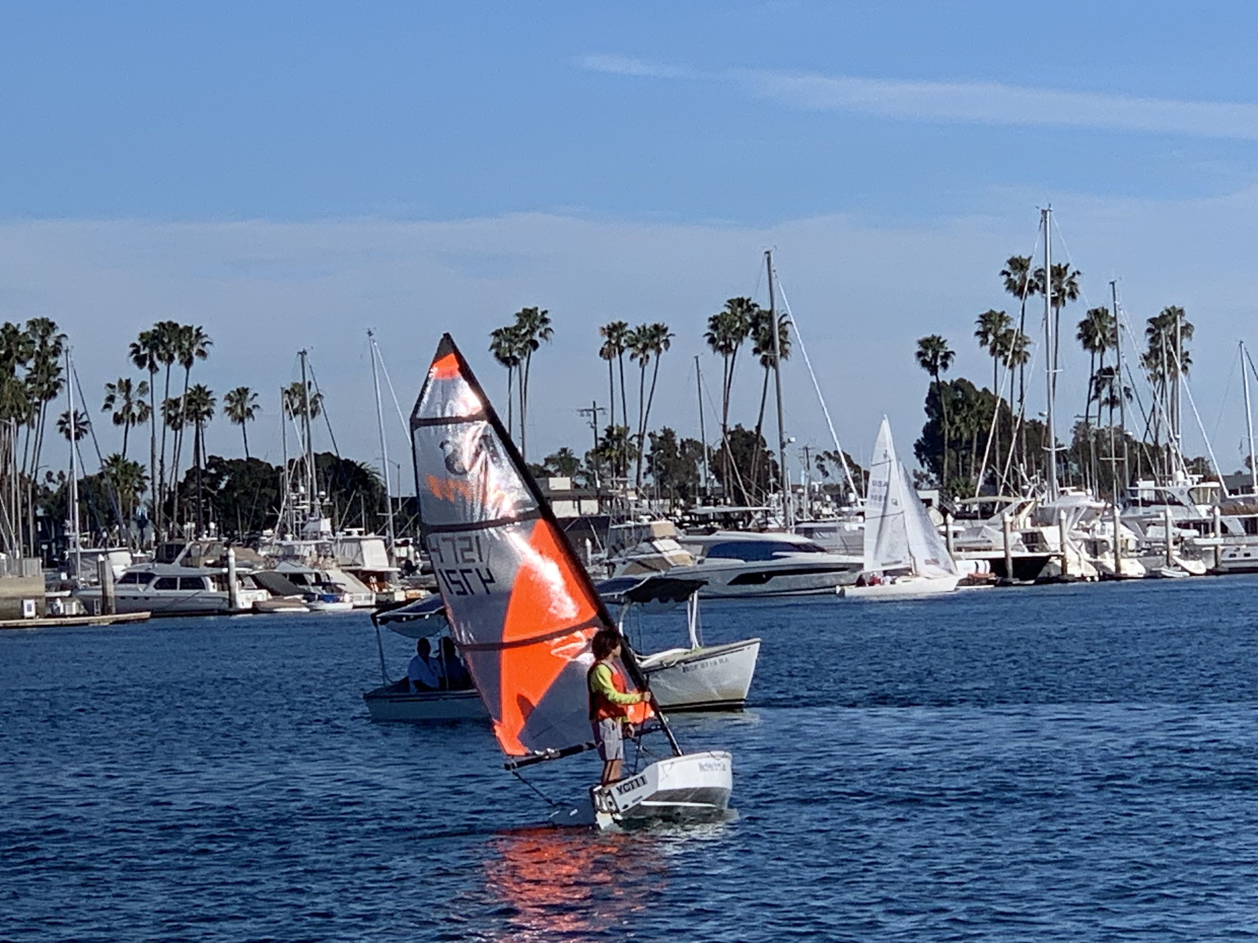 Young sailors compete in Alamitos Bay Yacht Club’s 2026 Manning...
