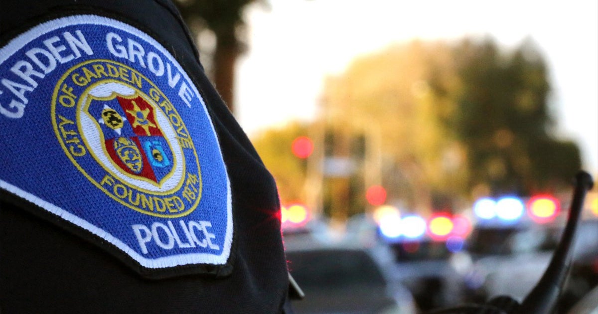 Man dies after crashing into Garden Grove utility pole