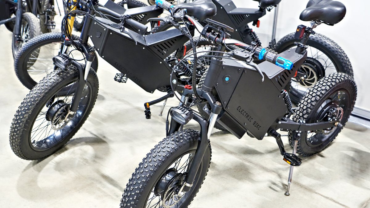 Teen, tween e-motorcyclists flee into oncoming traffic after hit-and-run in Santee – NBC 7 San Diego