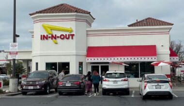 New restaurant planned for East Oakland In-N-Out site
