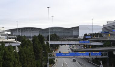 ICE agents conduct immigration enforcement at SFO – NBC Bay Area