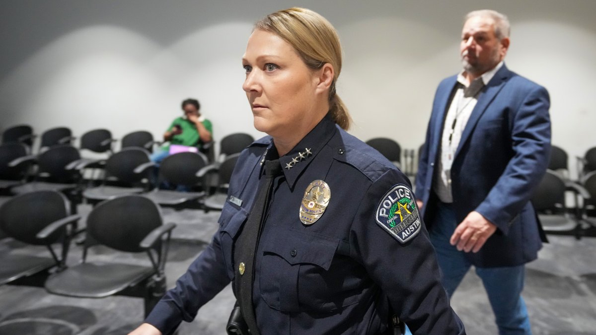 3 dead, 14 injured after shooting at a bar in Austin, Texas – NBC Los Angeles