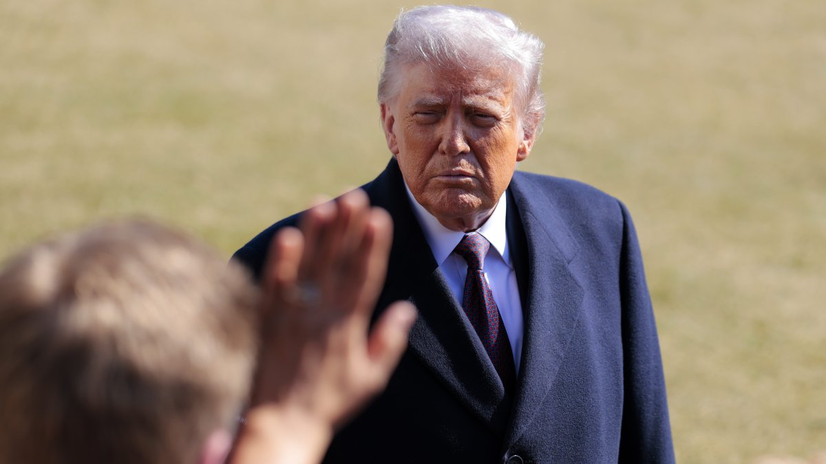 Trump to attend his first White House correspondents’ dinner as president – NBC Los Angeles