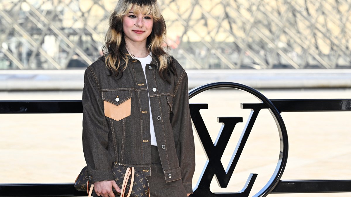 Oakland’s Alysa Liu debuts at Paris Fashion Week, meets Zendaya – NBC Bay Area