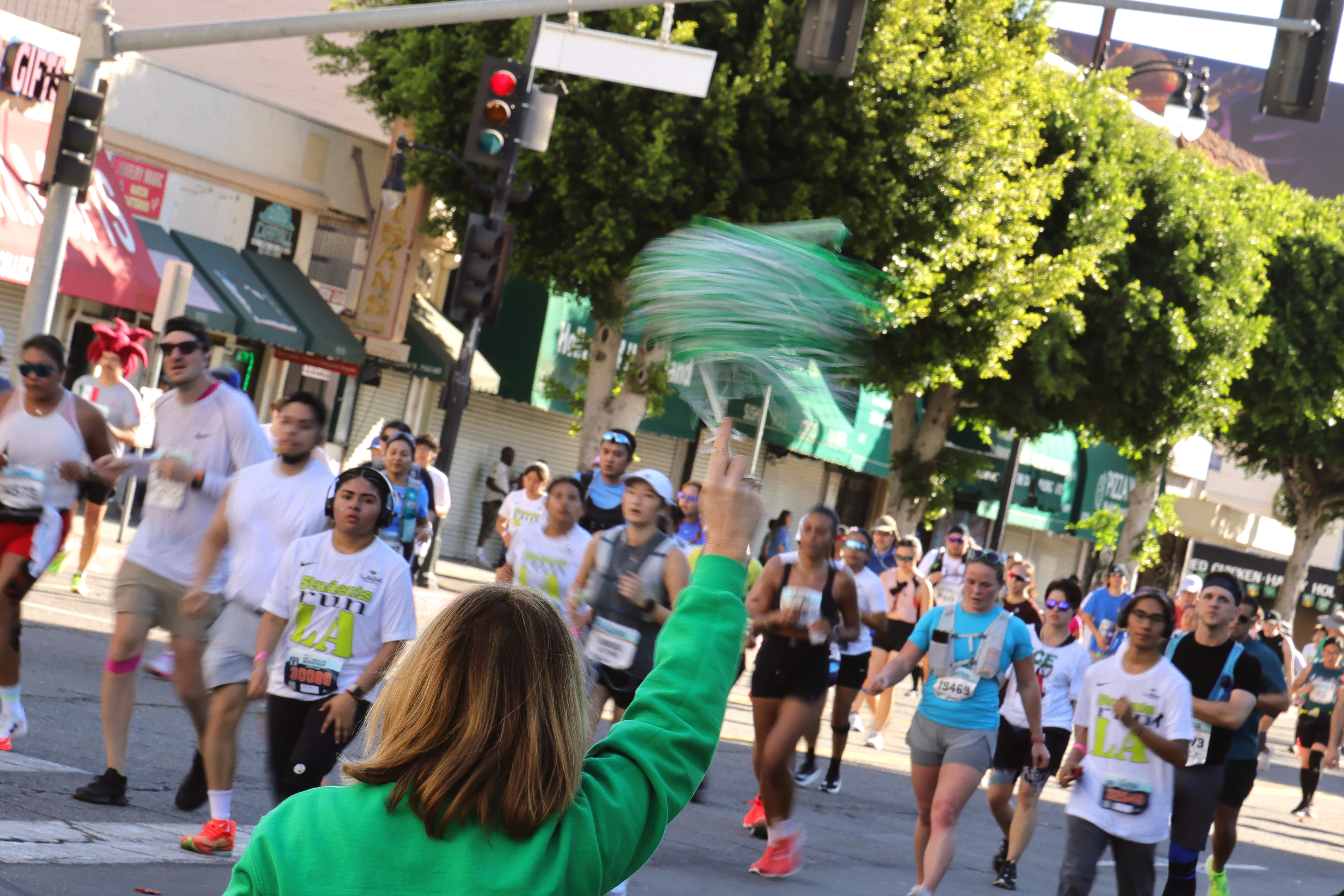 HOLLYWOOD, CALIFORNIA – MARCH 08: Individuals participate in the Los Angeles Marathon near an Oscars Red Carpet Experience held as a collaboration between The Academy Of Motion Picture Arts and Sciences and the Los Angeles Marathon on March 08, 2026 in Hollywood, California. (Photo by Savion Washington/Getty Images)