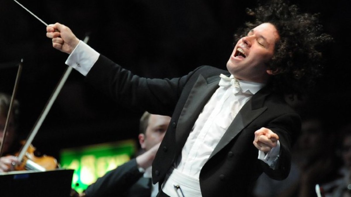 Gustavo Dudamel named first recipient of $1M honor – NBC Los Angeles