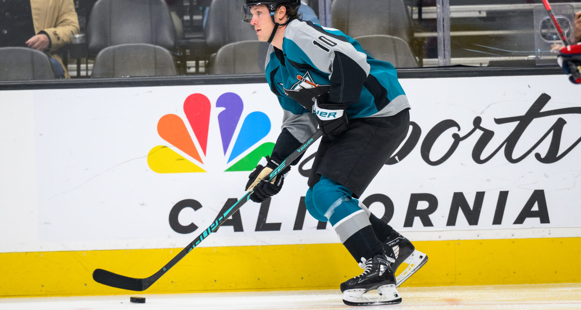 Sharks Extend Dellandrea For 2 Years