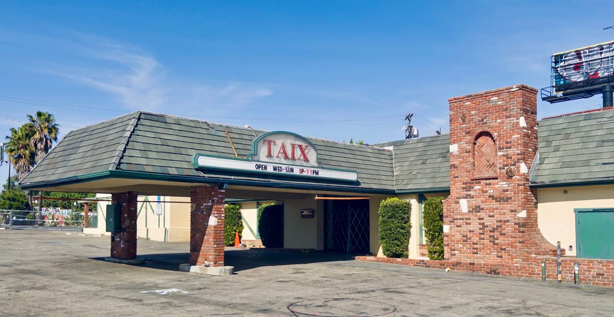 For Los Angeles’s Taix, a Long Goodbye