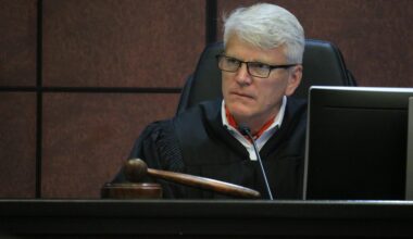 Judge to decide whether Fresno's budget committee violated law