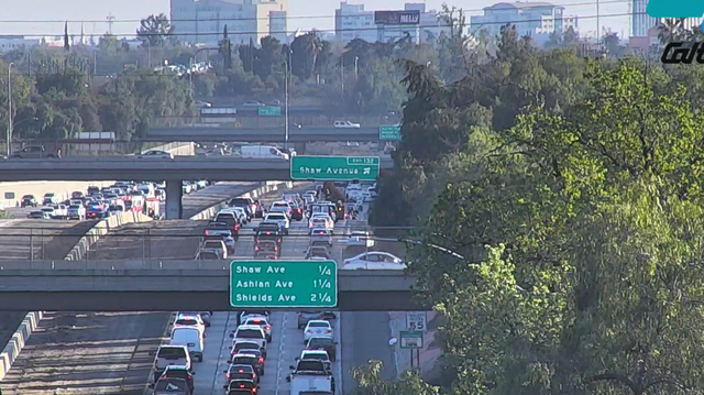 Screenshot of a crash on Highway 41, near the Shaw exit that has slowed traffic.