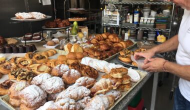 An East Bay French bakery departs as a Japanese bakery arrives in its place