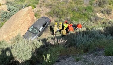 118 Freeway crash as woman rescued from embankment – NBC Los Angeles