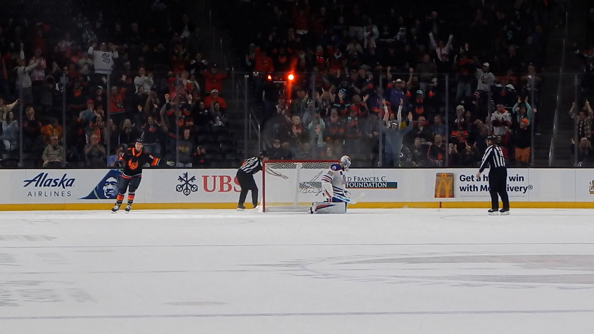 Coachella Valley defeats Bakersfield 3-2 in shootout