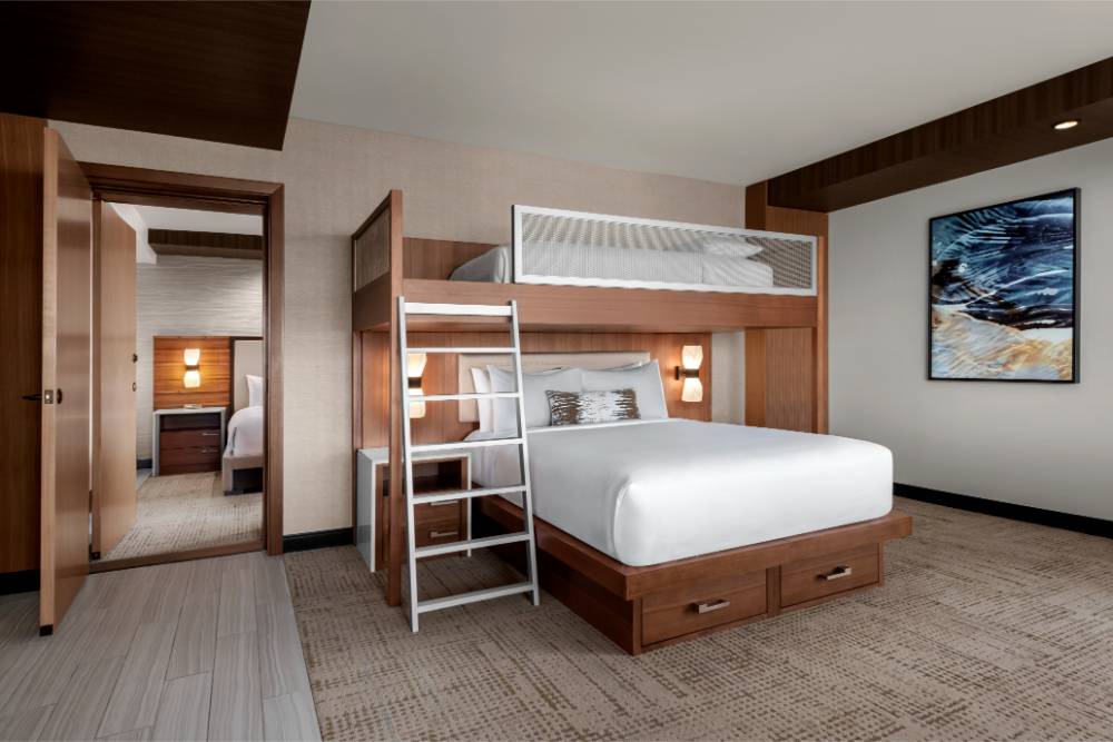 JW Marriott Anaheim Resort jw-snajw-family-suite-bunk-beds-31419