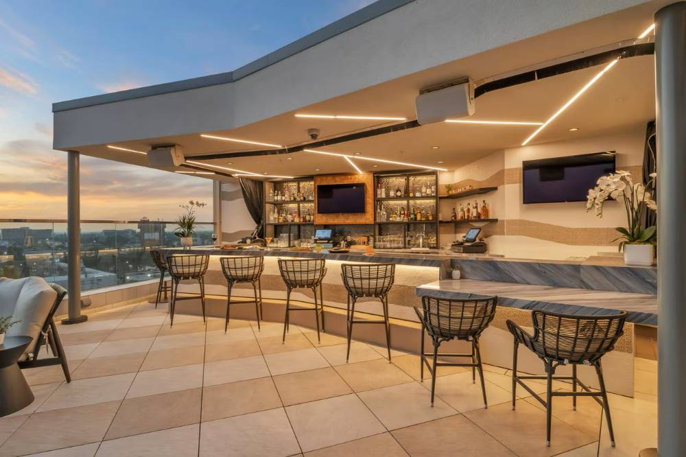 JW Marriott Anaheim Resort snajw-parkestry-rooftop-9340-hor-clscv 2026-01-24 00.26.47