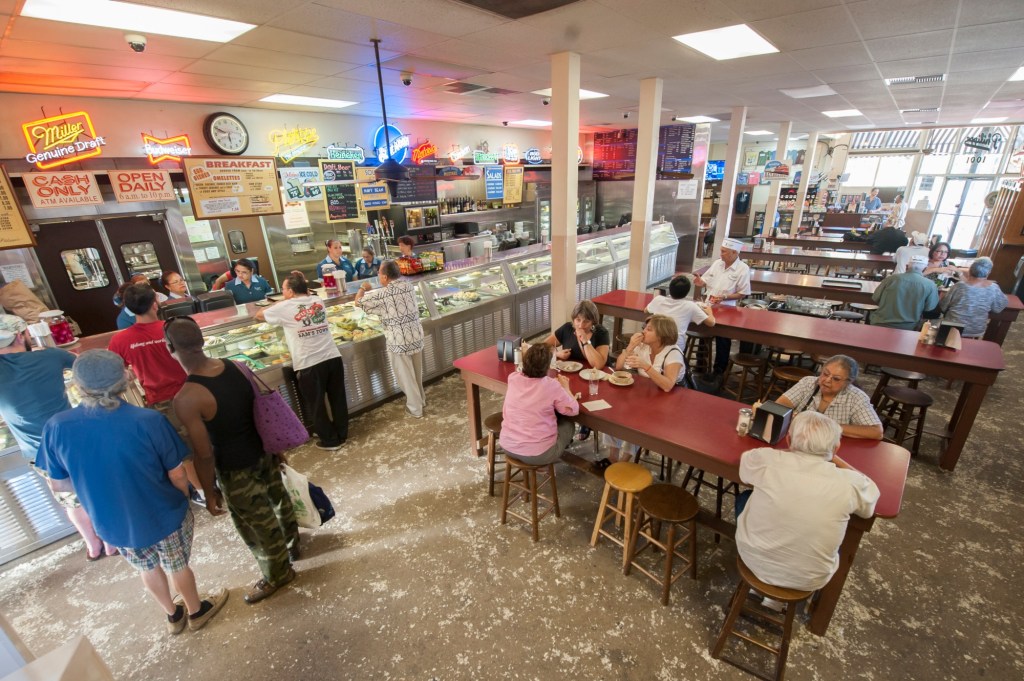 Philippe the Original ends a tradition while another century-old restaurant closes – Daily News