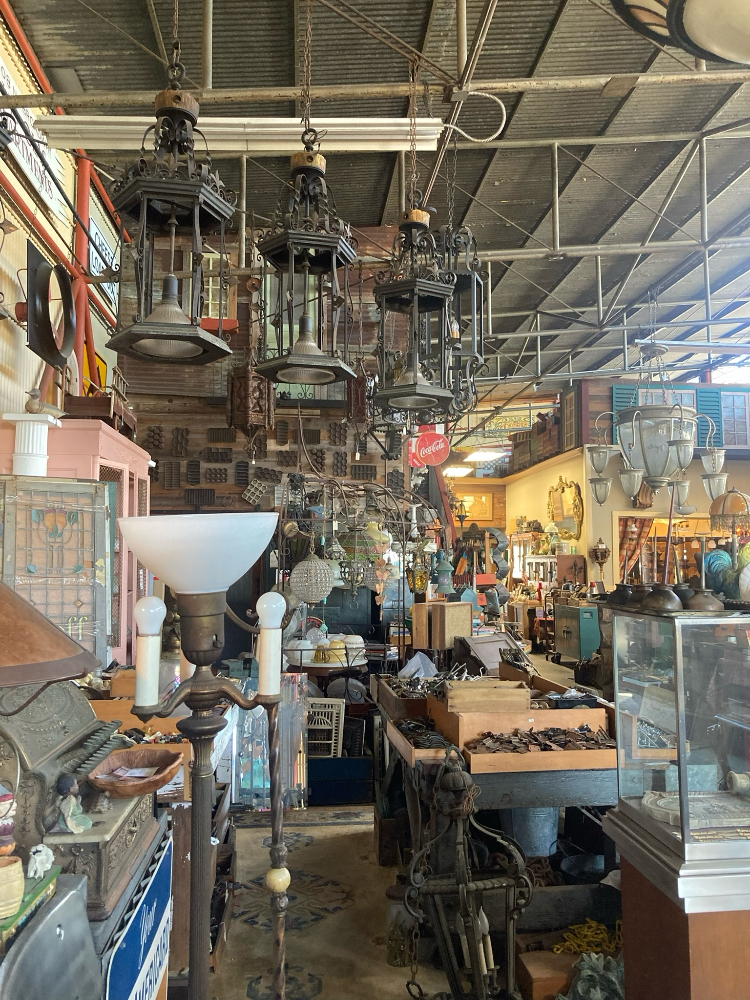 A look inside the B&B Antique Hardware store in Signal...