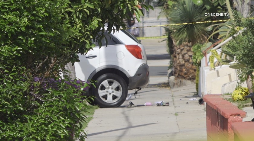 Girl dies, 2 others injured in Long Beach after SUV reverses onto porch – Press Telegram