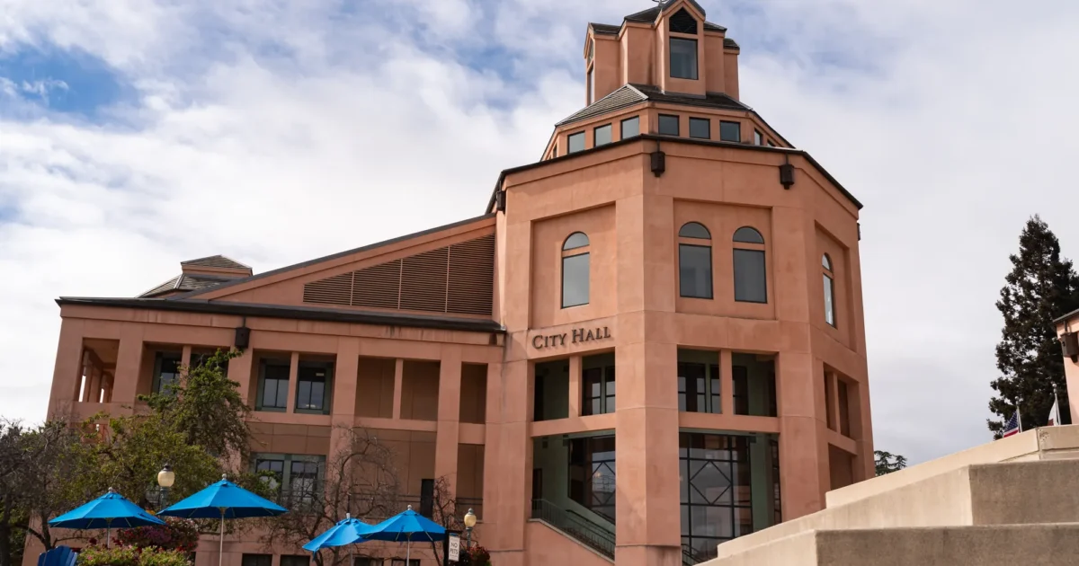 Mountain View sees flattening revenue, rising costs continue