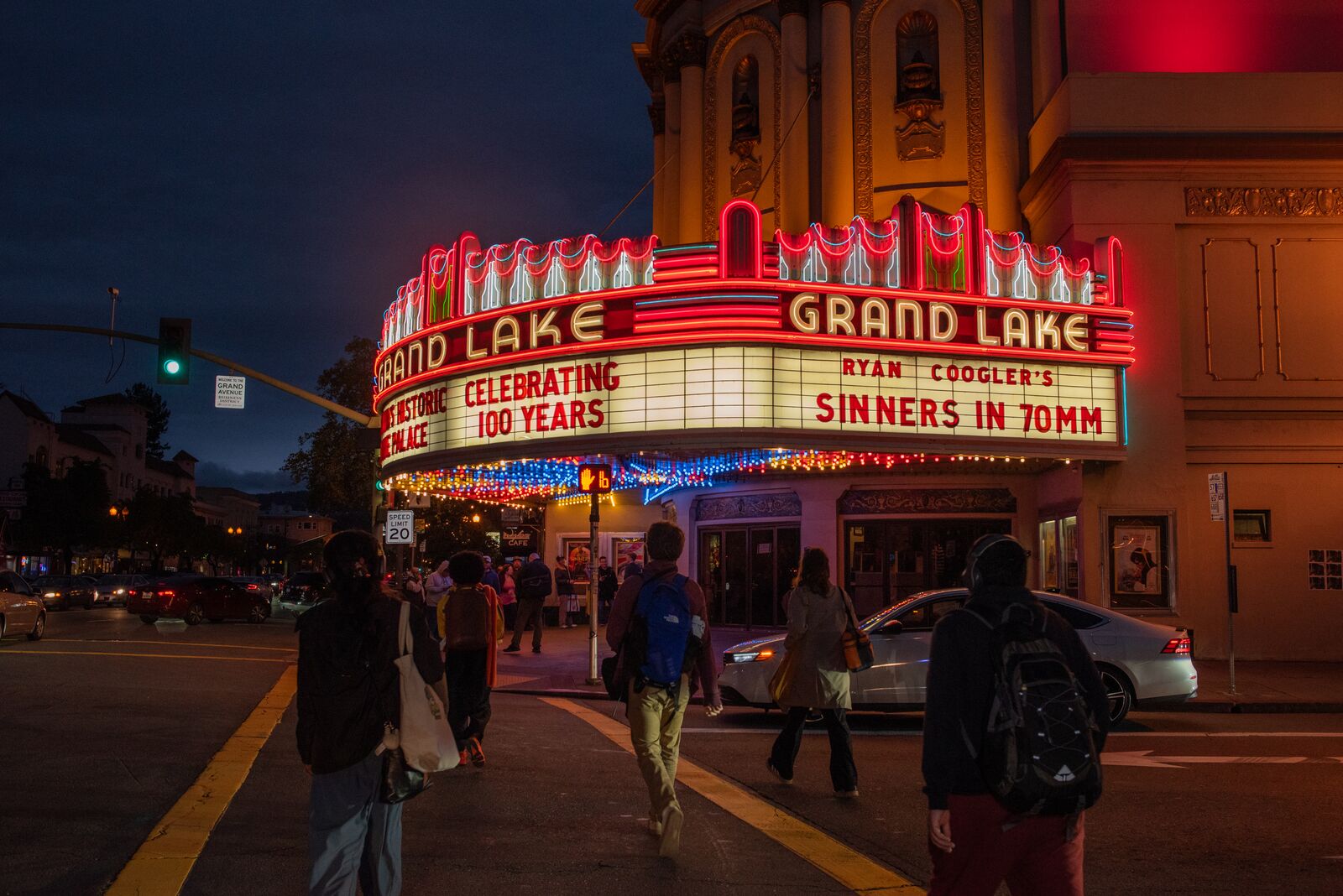 Natera_Oaklandside_GrandLakeTheater_260224_028