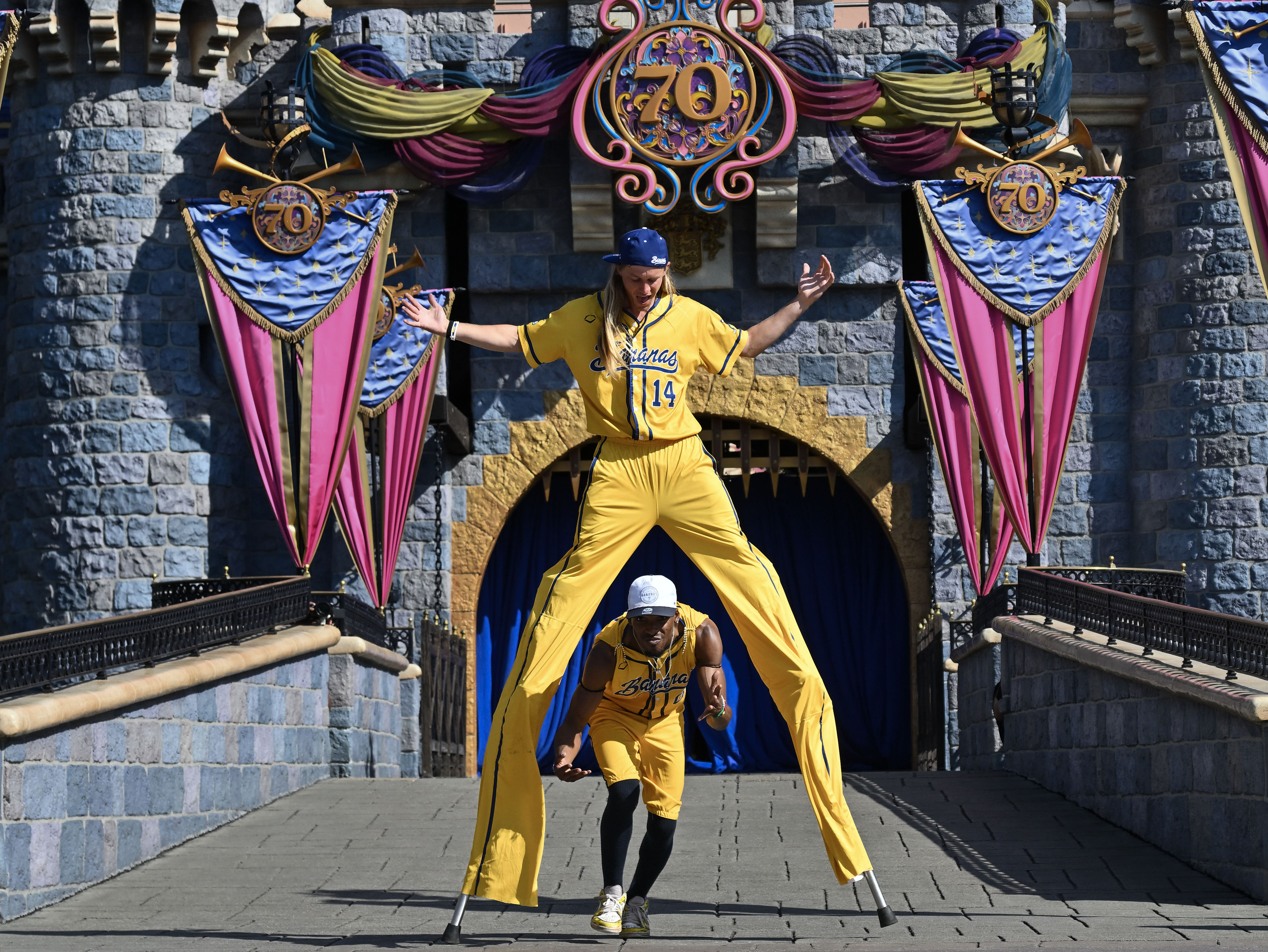 Savannah Bananas Maceo Harrison (00), their âdancing first base coachâ...