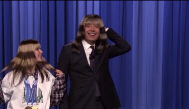 Alysa Liu surprises Jimmy Fallon, gifts him iconic wig – NBC Bay Area