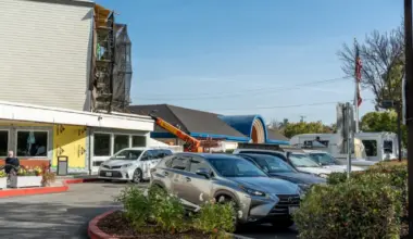 Spurred by neighbors, City Council limits Palo Alto Commons expansion