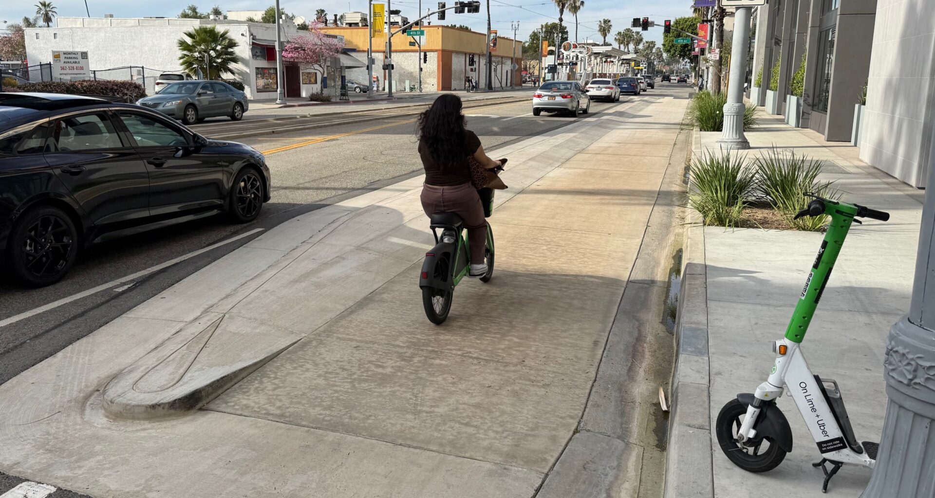 Eyes on the Street: Short New Protected Bike Lane on Pacific Avenue