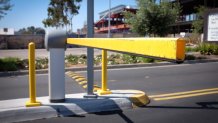 Parking Lot Arm UTC LR-1