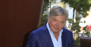 Funding from philanthropist Peter Read helped make the acquisition of the da Vinci SP technology possible.