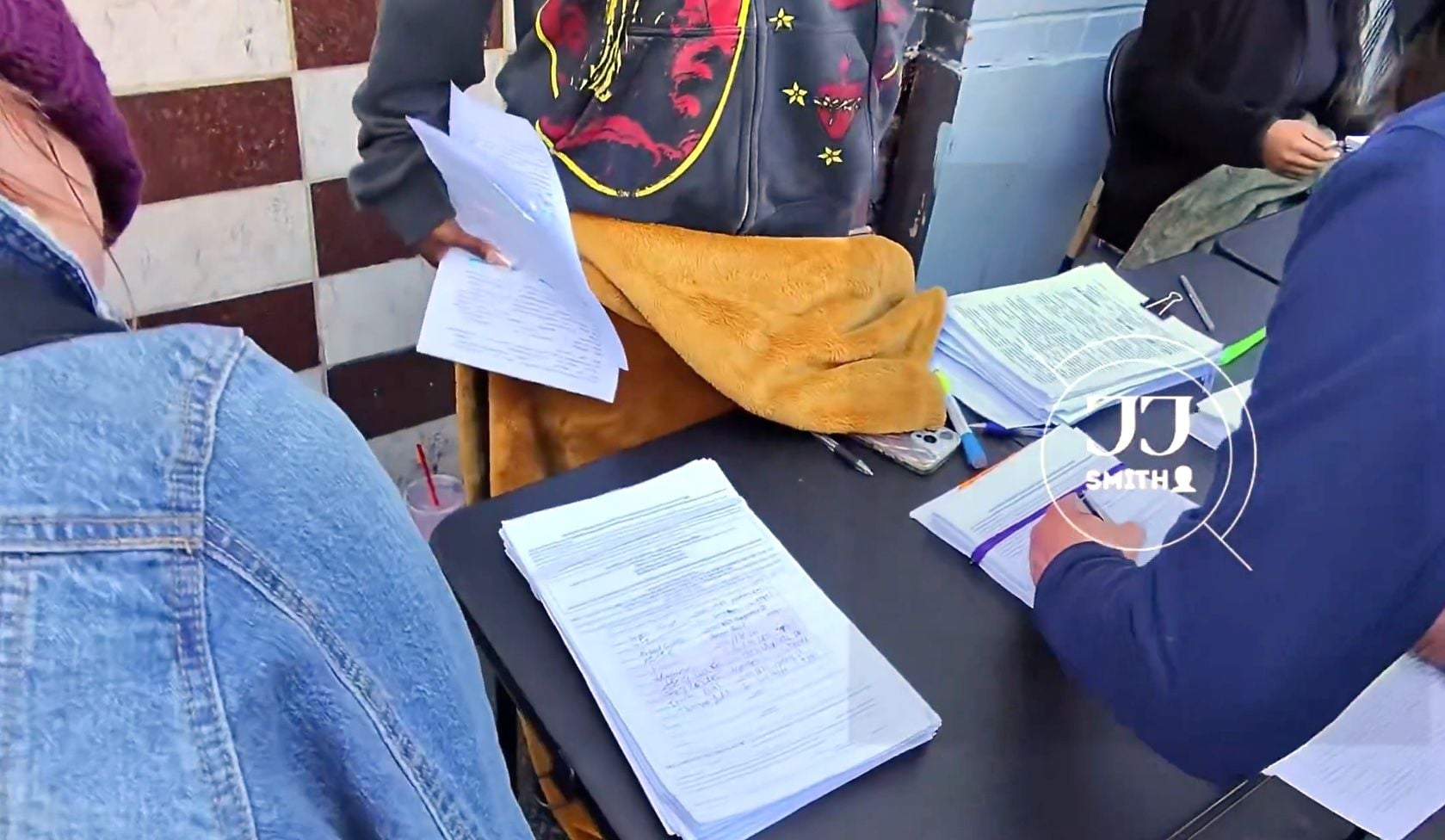 Group Filmed Paying $5 Per Signature on Pro-Billionaire Petitions at Sixth and Mission