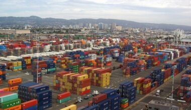 Imports fall 14.5% y/y at Port of Oakland