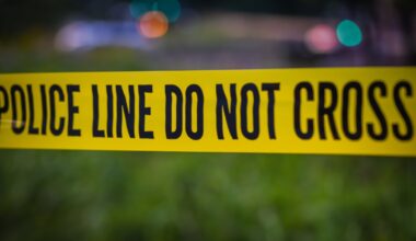 Man found dead in car at East Hollywood parking lot – NBC Los Angeles