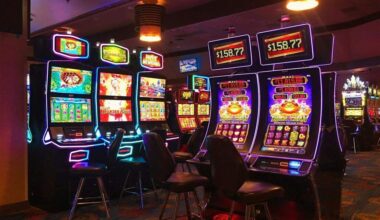 Gambler hits six-figure jackpot at Cache Creek Casino