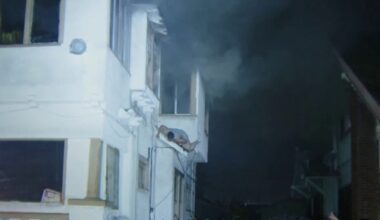 Firefighters rescue woman who crawled onto roof to escape South LA fire – NBC Los Angeles